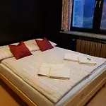 Eden Bed & Breakfast *