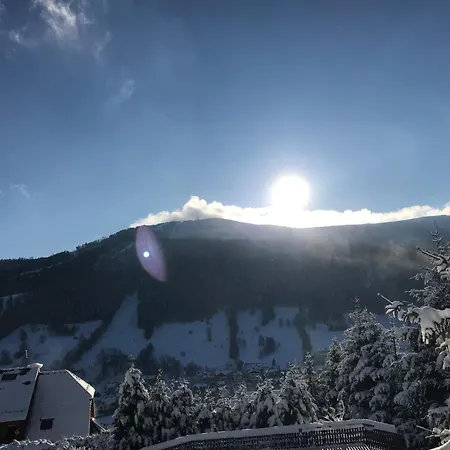 Eden Bed & Breakfast *