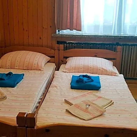 Bed & Breakfast Eden Basen Z Widokiem Na Skrzyczne