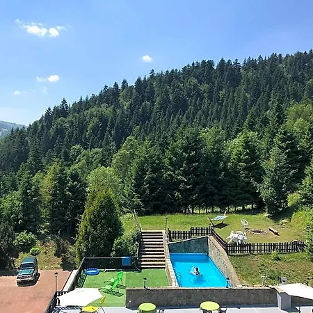 Eden Basen Z Widokiem Na Skrzyczne