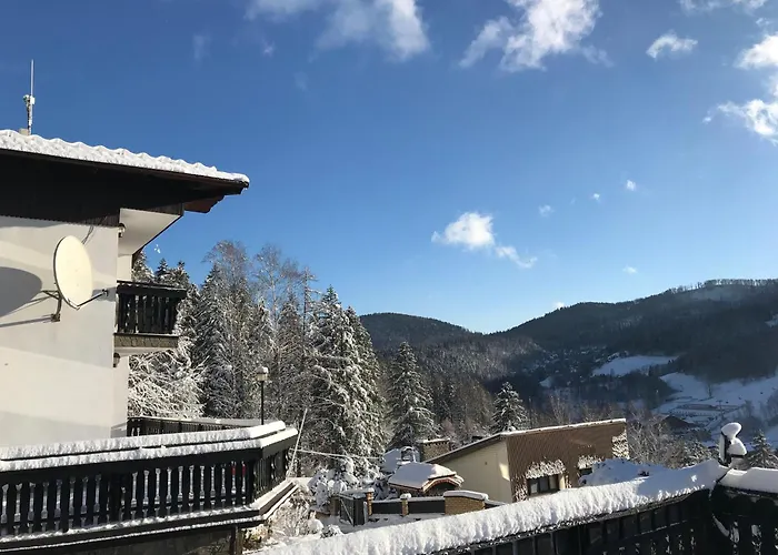 فندق مبيت وإفطار Eden *